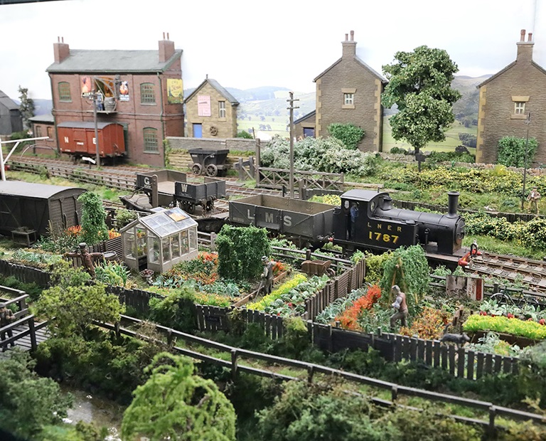 Image of O gauge modelling